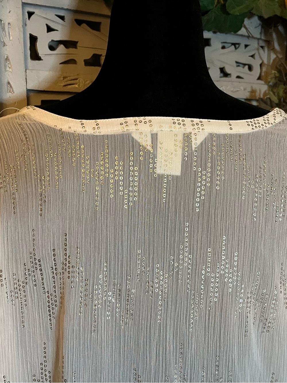 CJ BANKS SHIMMERY SHEER CREAM BASE WITH GOLD ZIGZAG PATTERN PLUS SIZE TOP - Picture 7 of 8